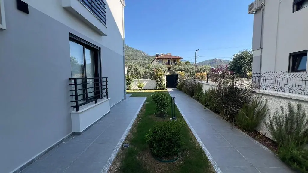 Homes in Tasyaka